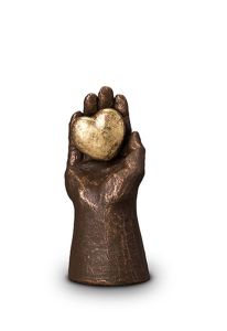 Keramische mini urn hand met hartje