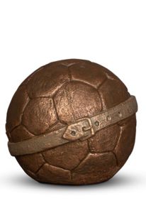 Dierenurn 'Voetbal met riem'