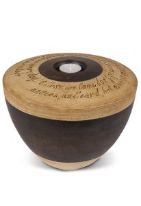Urn van keramiek met kaarshouder