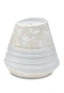 Porseleinen urn 'Maya' | Beige bloemmotief 
