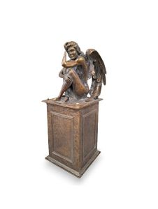 Engelurn 'Angel of Reflection' op zuil in verschillende kleuren