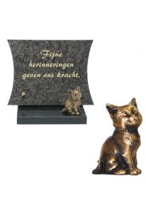 Gedenksteen met bronzen poes