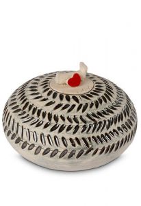 Handgemaakte keramische mini urn met zwarte strepen