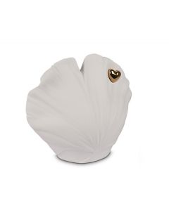 Keramische mini urn witte schelp met goudkleurig hart