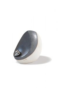 Keramische mini urn met zilveren hart