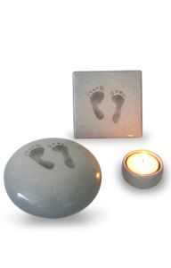 Baby urn (prematuur) 'Voetafdrukken' met tegel en lichtje