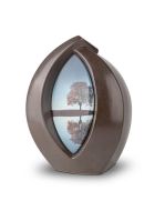 Keramische urn ‘Forever Framed’ donkerbruin - personaliseerbaar met afbeelding