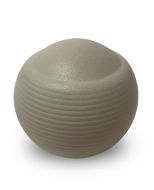 Bolvormige mini urn 'Memento' crème met satijn glazuur