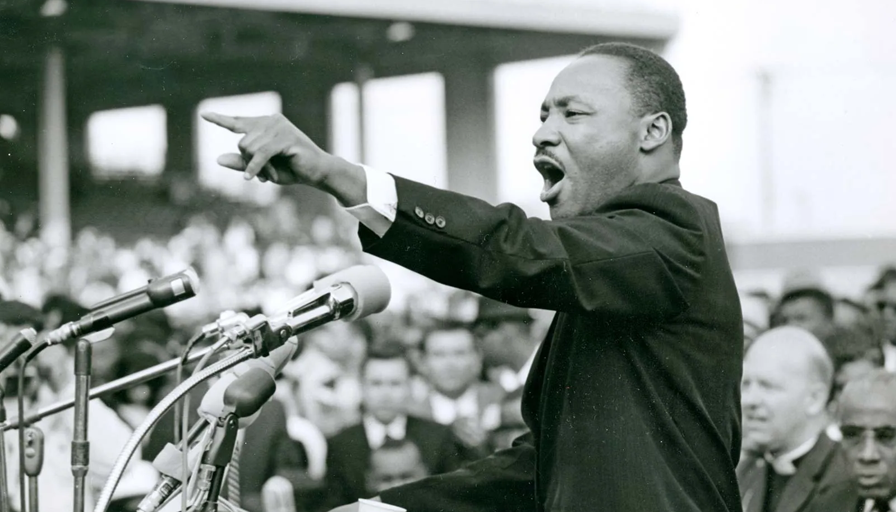 9 inspirerende voorbeelden van de mooiste toespraken ooit